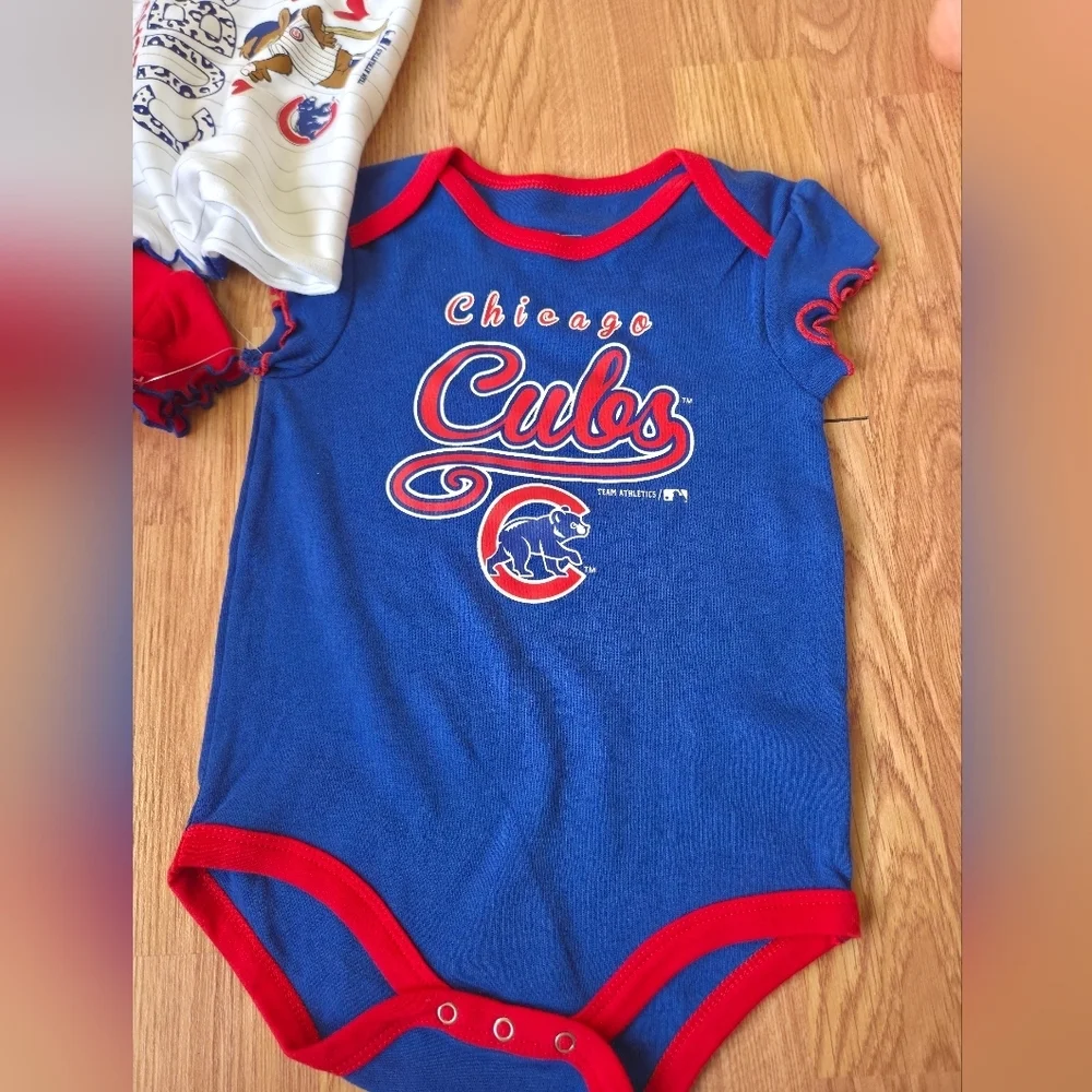 MLB Chicago Cubs Baby 18 Months Bodysuits 3pc Baseball NEW Mascot Cotton